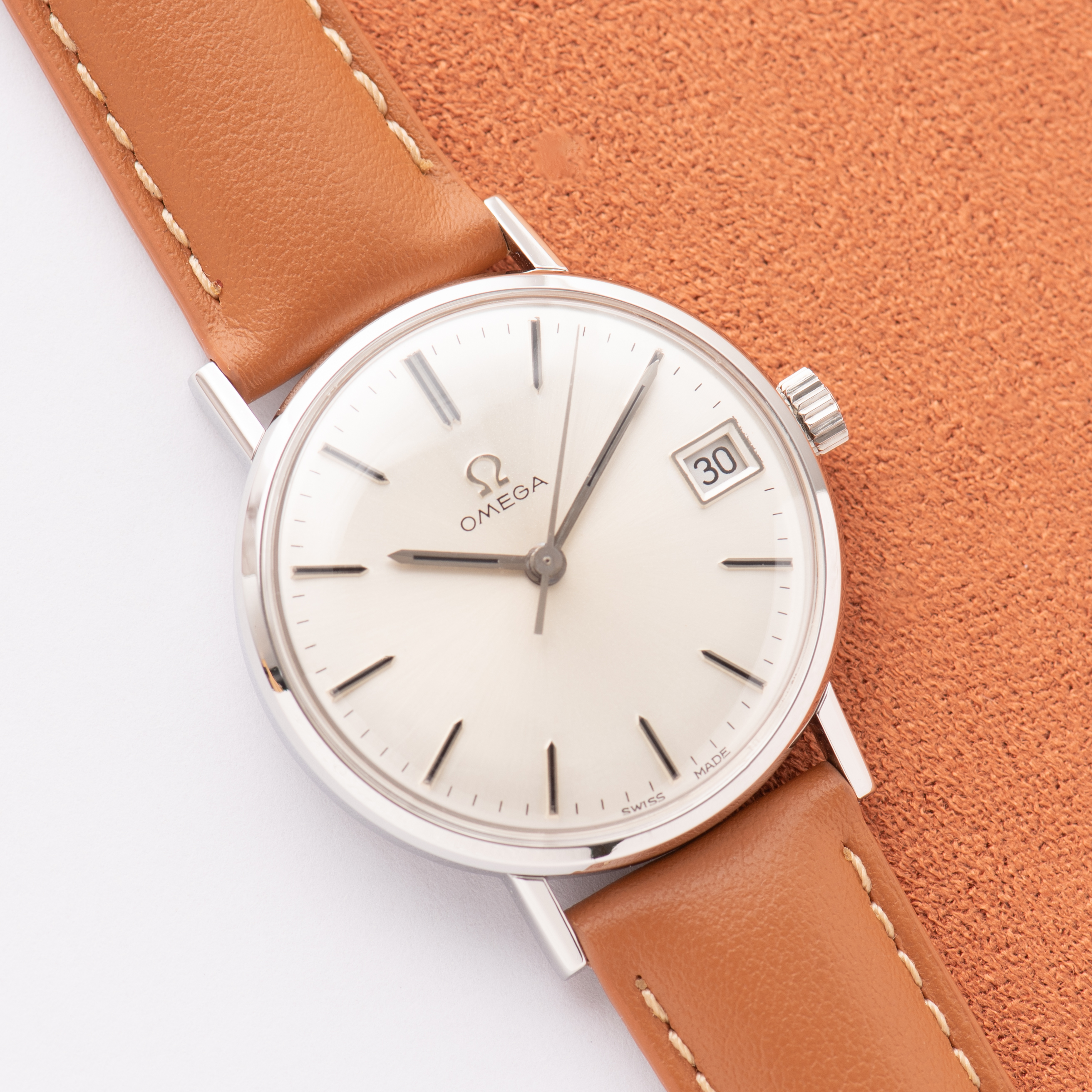 Zicht op Omega Dress Centre Seconds Cal 611 Réf 132.018 from 1965