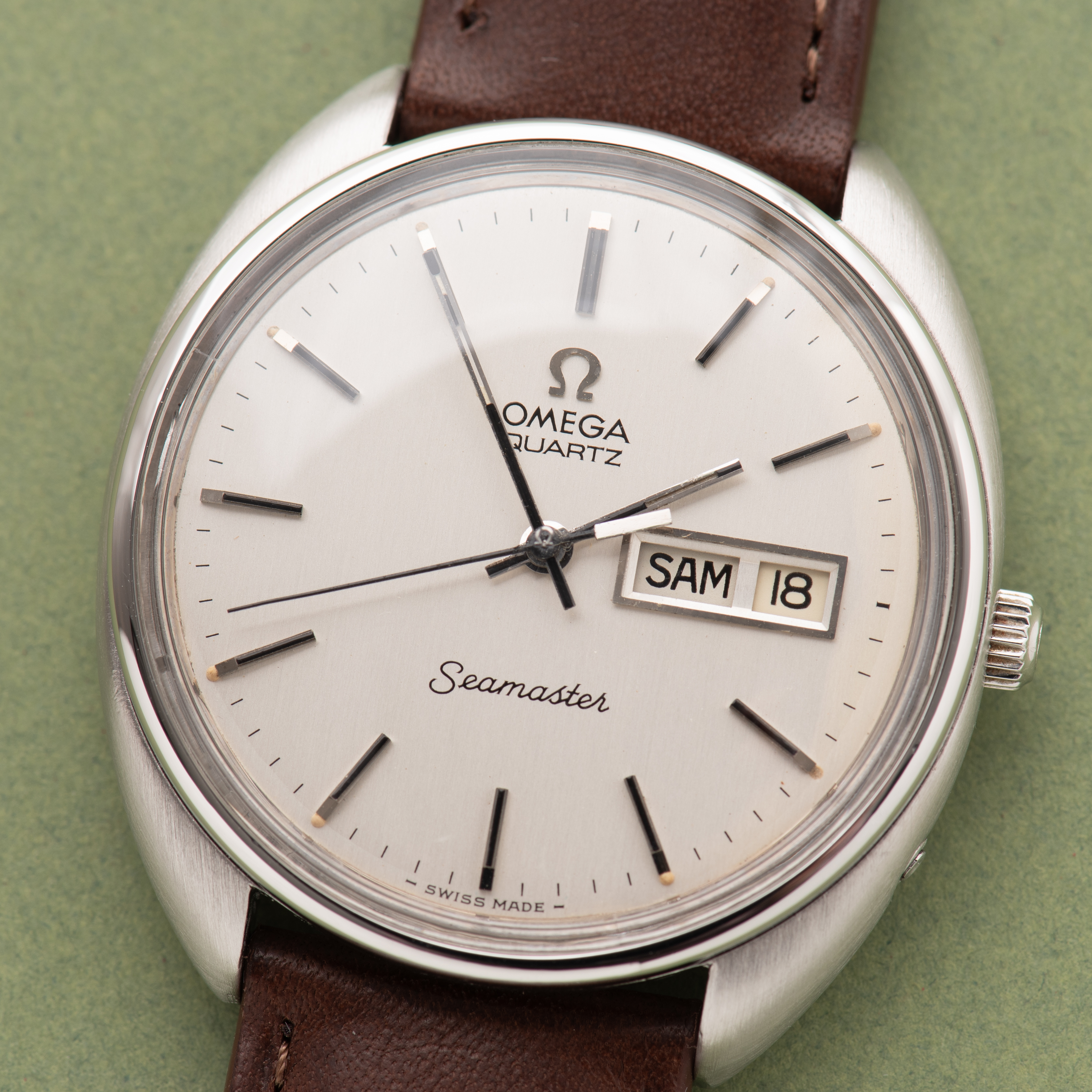 View of Omega Quartz Seamaster réf 196.0105 cal 1345