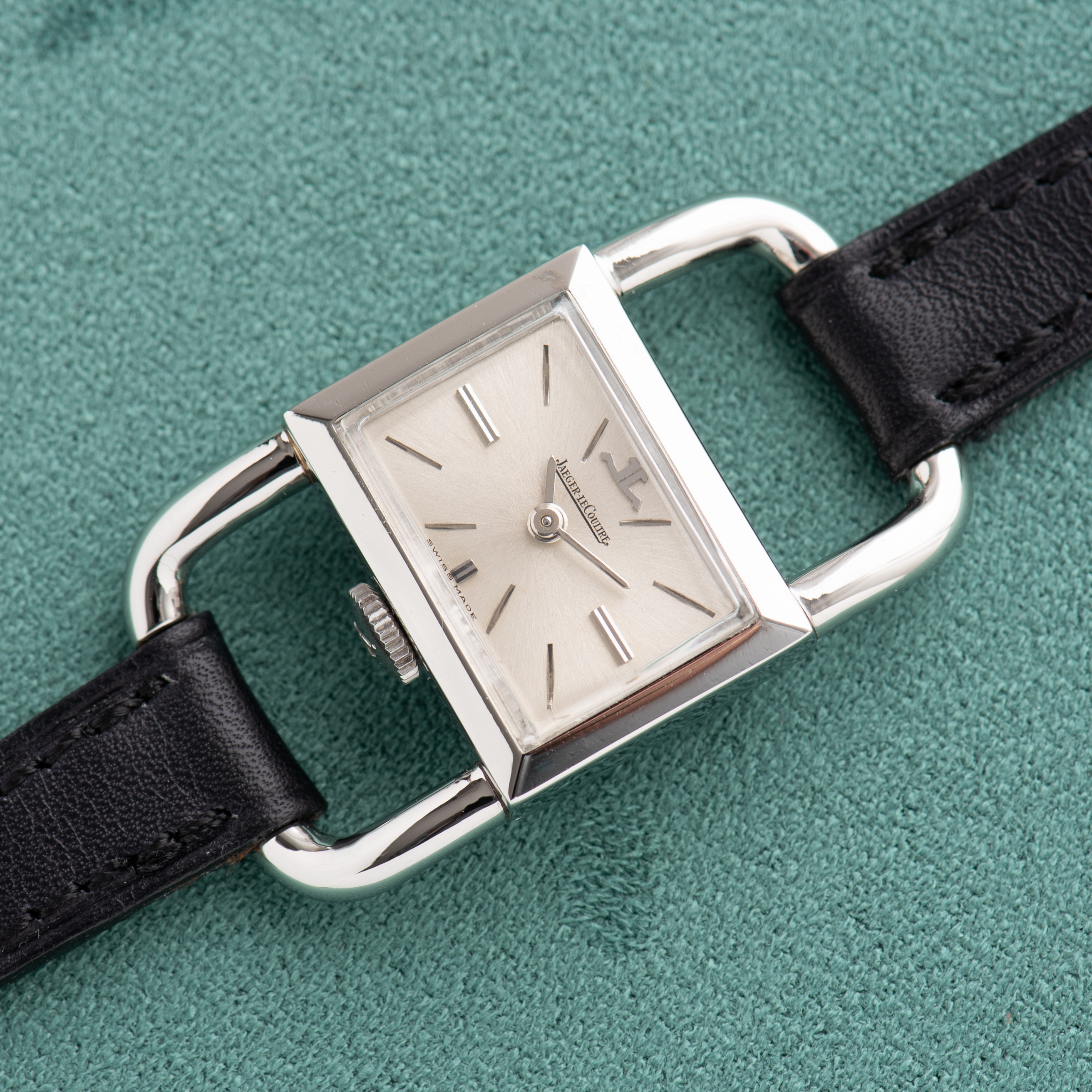 Zicht op Jaeger-LeCoultre Etrier Lucchetto voor Hermes Silver Dial Ref 1670.42