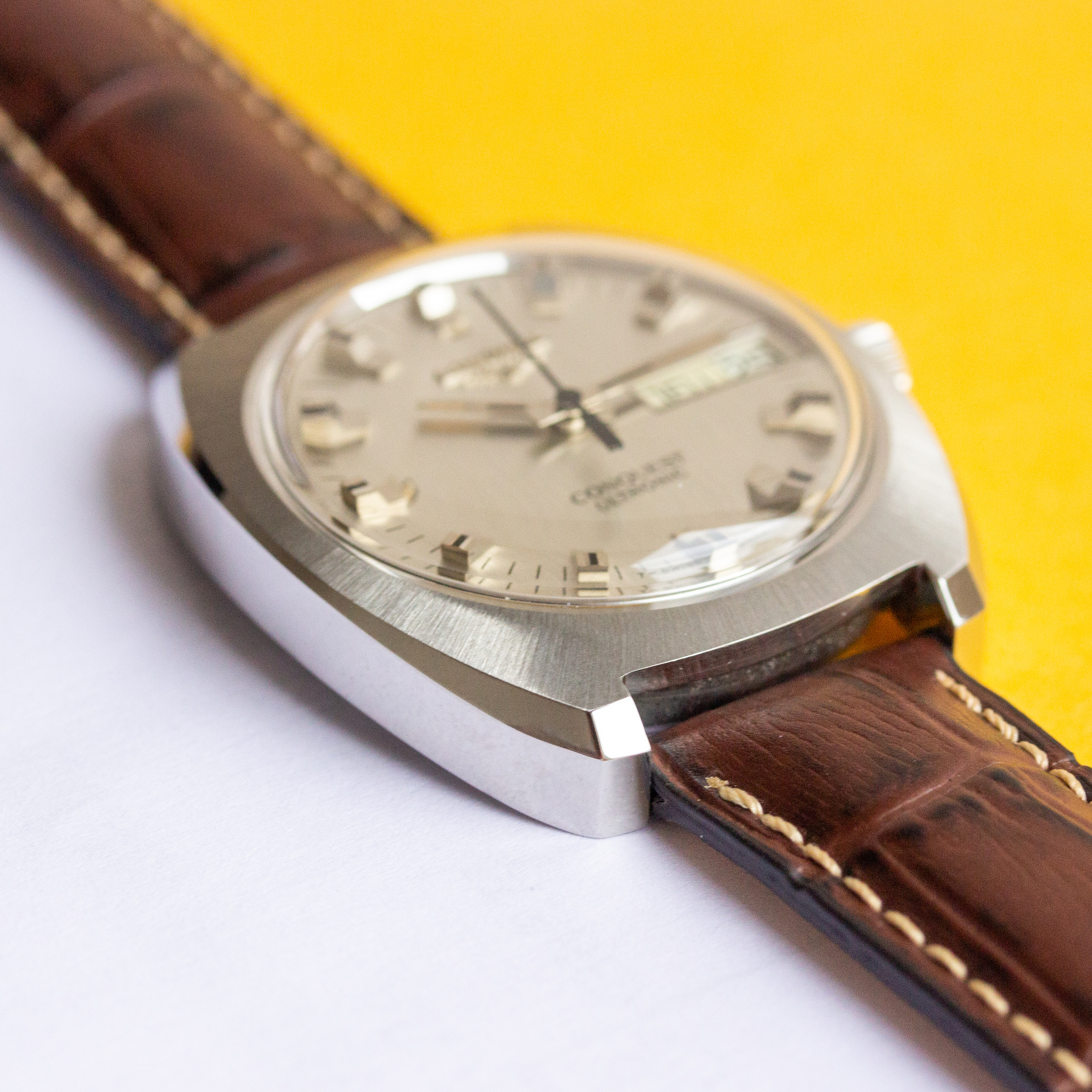 View of Longines Conquest Ultronic réf 1533-2 742 cal 6312