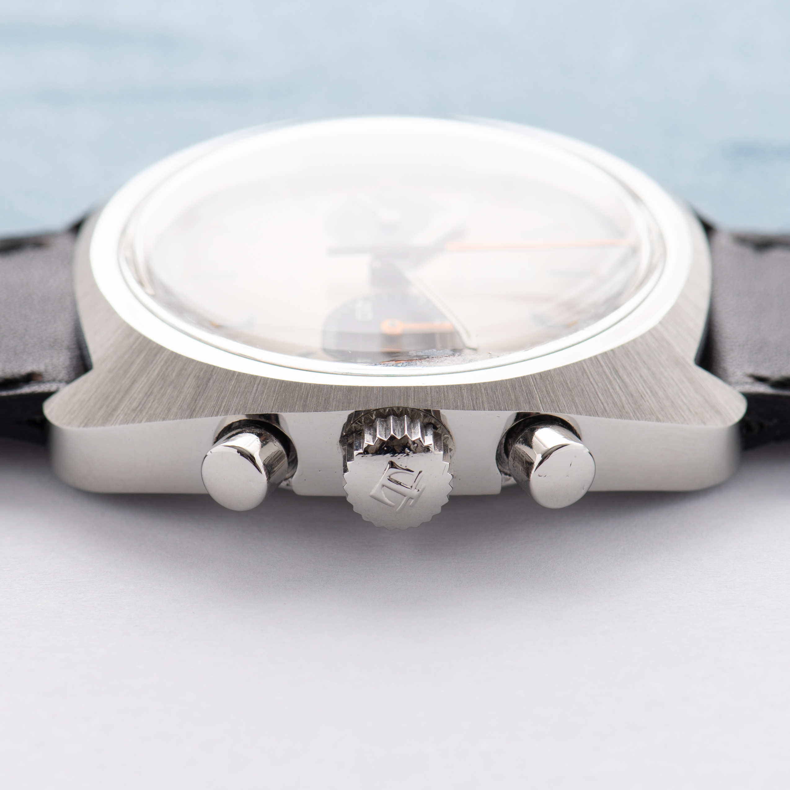 View of Tissot Swiss Navigator Chronograph ref 40521 Lemania 872