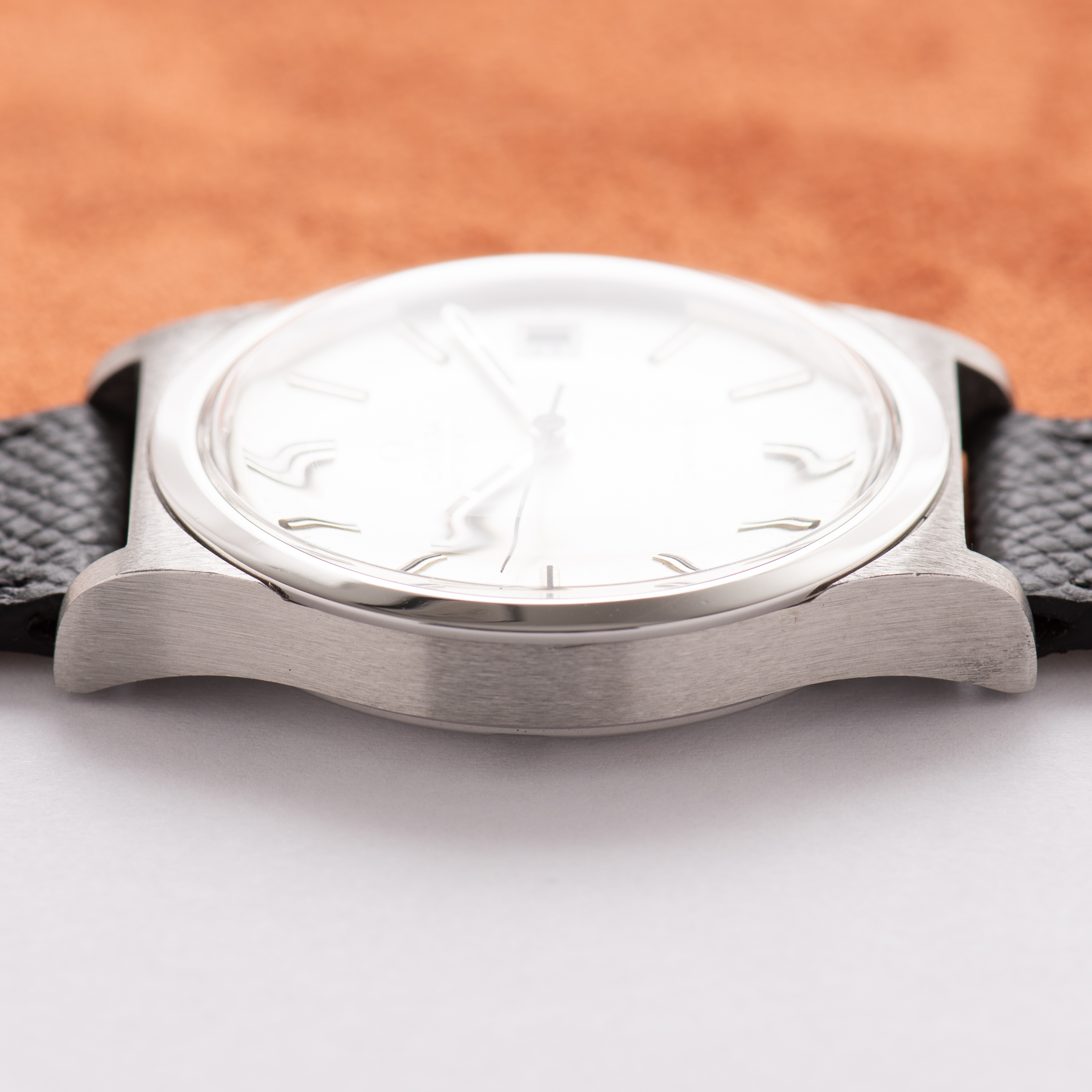 Vue de Omega Genève Date Automatic Cal 1012 Réf 166.0168 from 1973