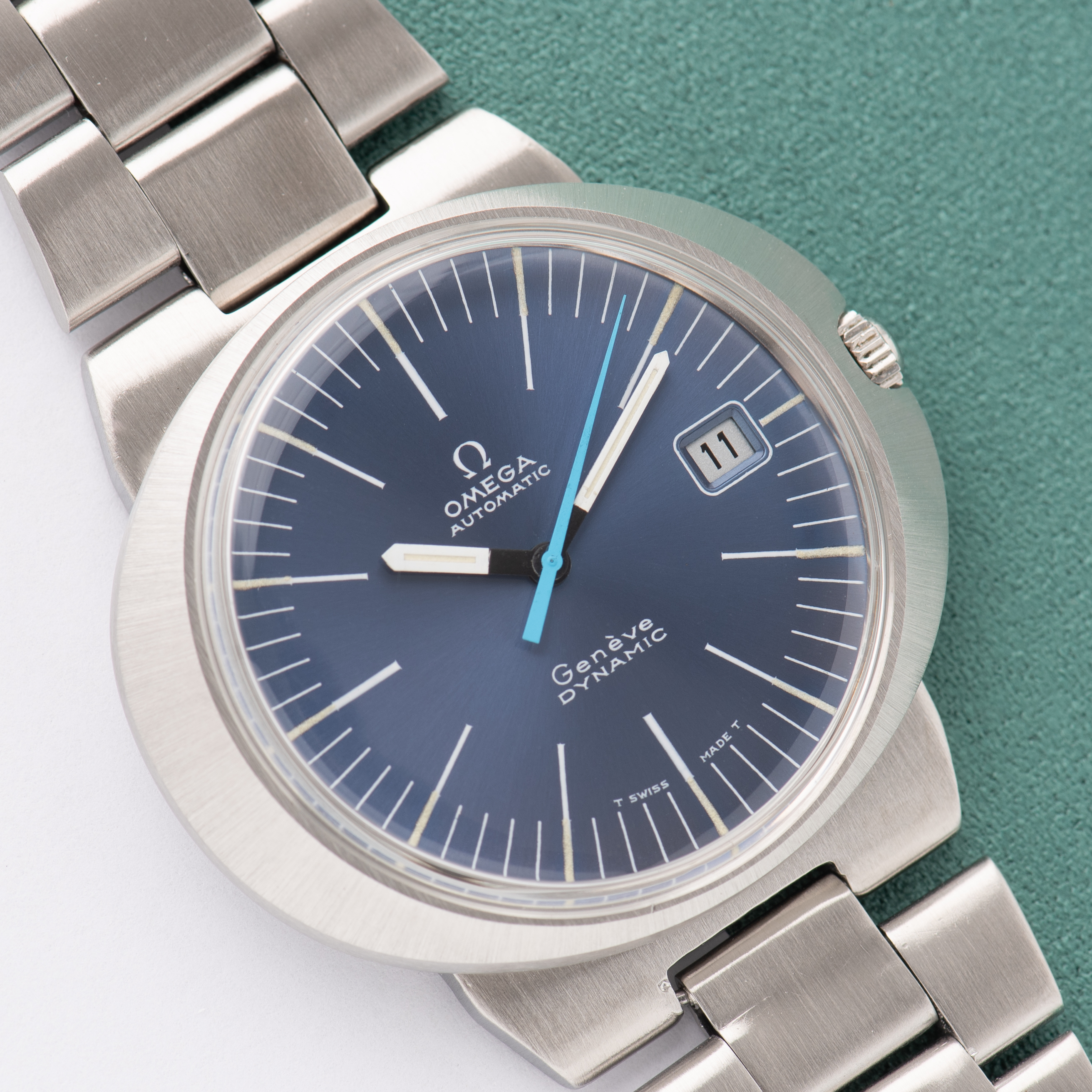 View of Omega Genève Dynamic Automatic Date Blue Dial from 1968 Ref 166.039