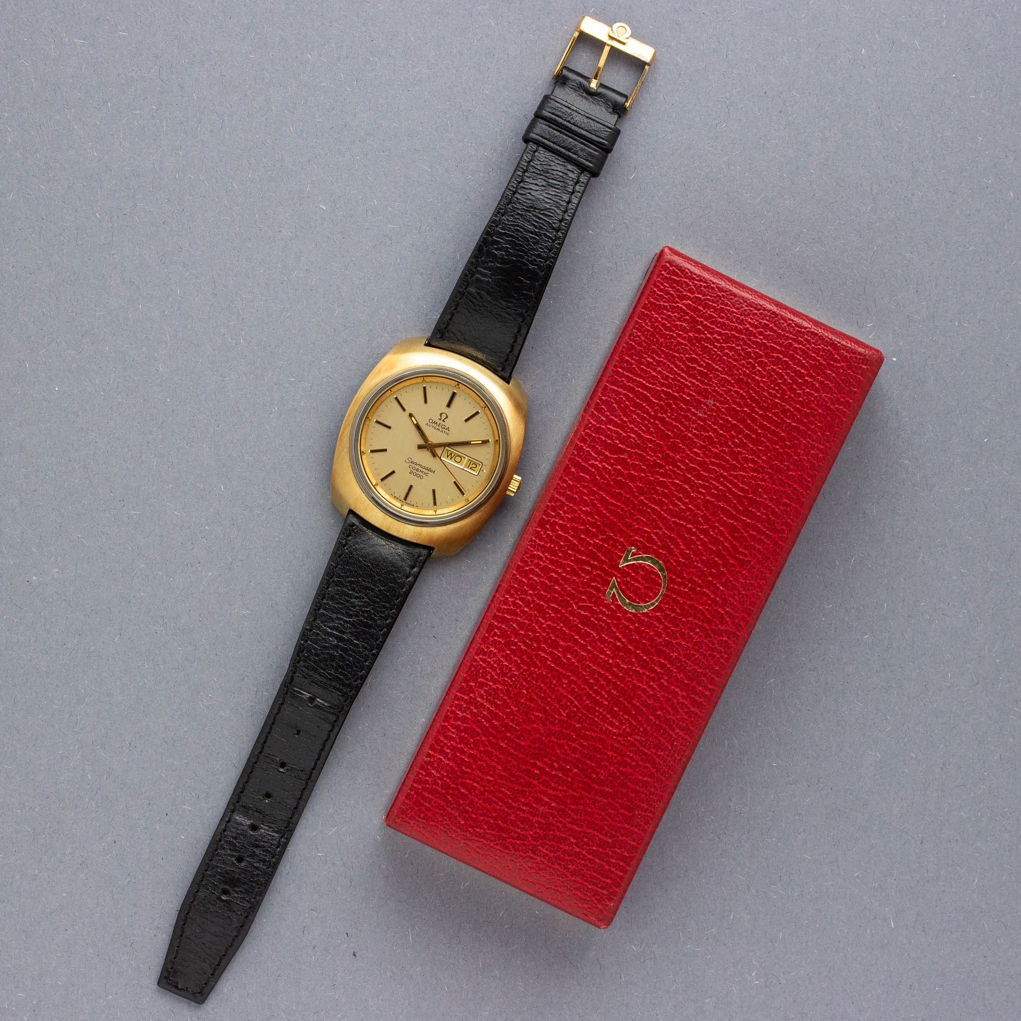 Zicht op Omega Automatic Seamaster Cosmic 2000 New Old Stock Réf 166.133