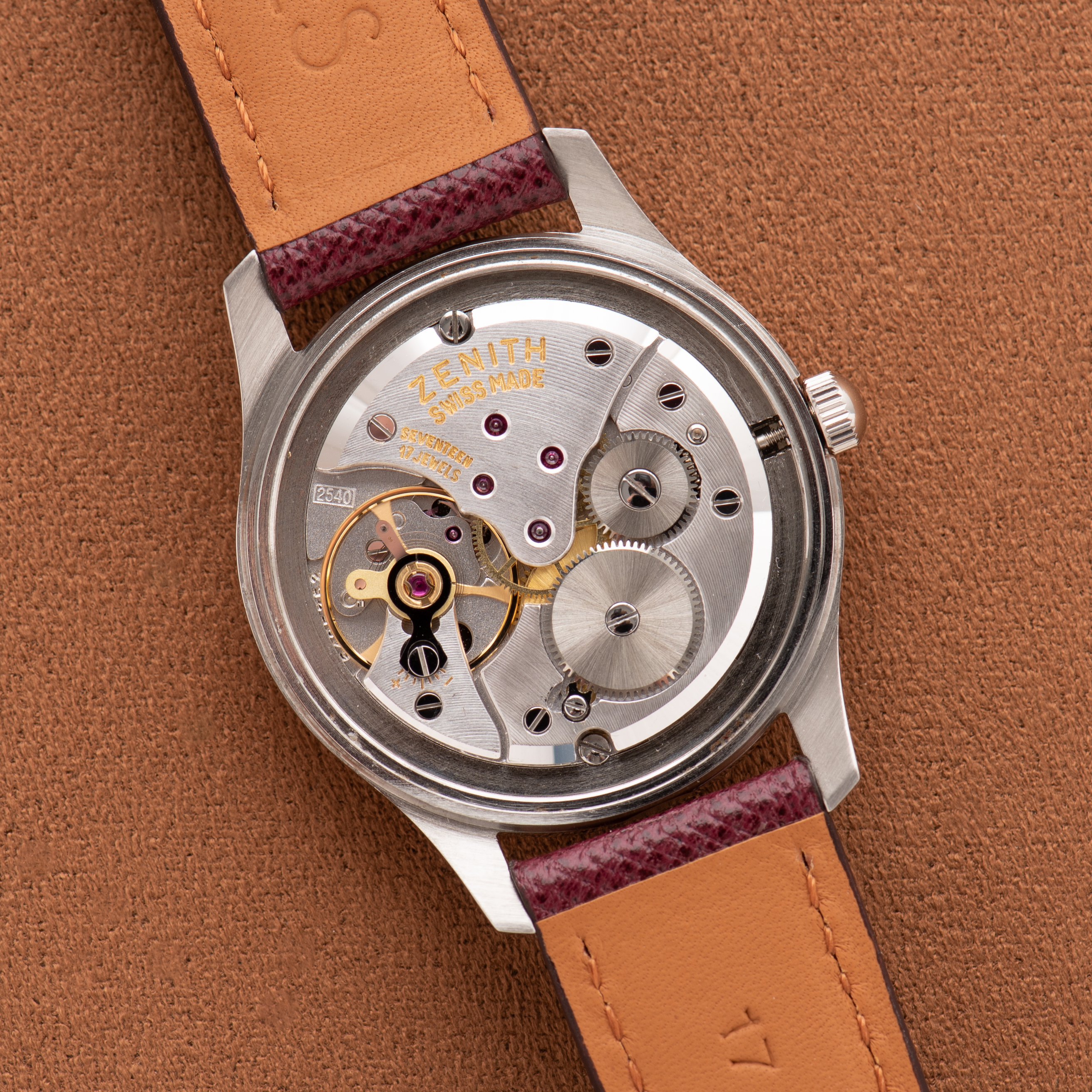 Vue de Zenith mécanique Silver dial cal 2540 réf 1113809