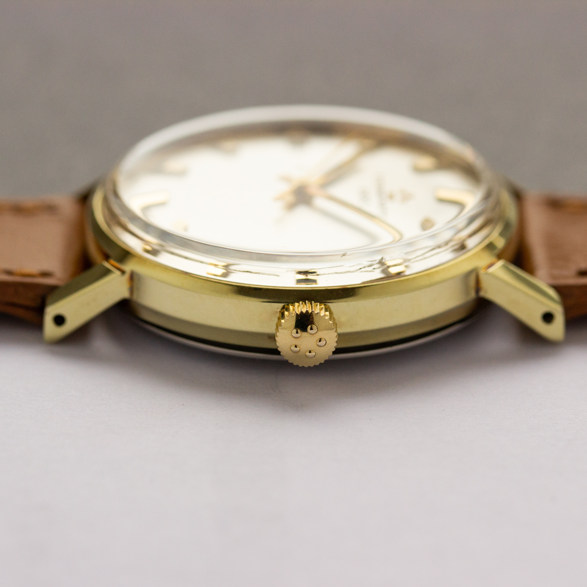 Zicht op Eterna-Matic 1000 cal 1579K