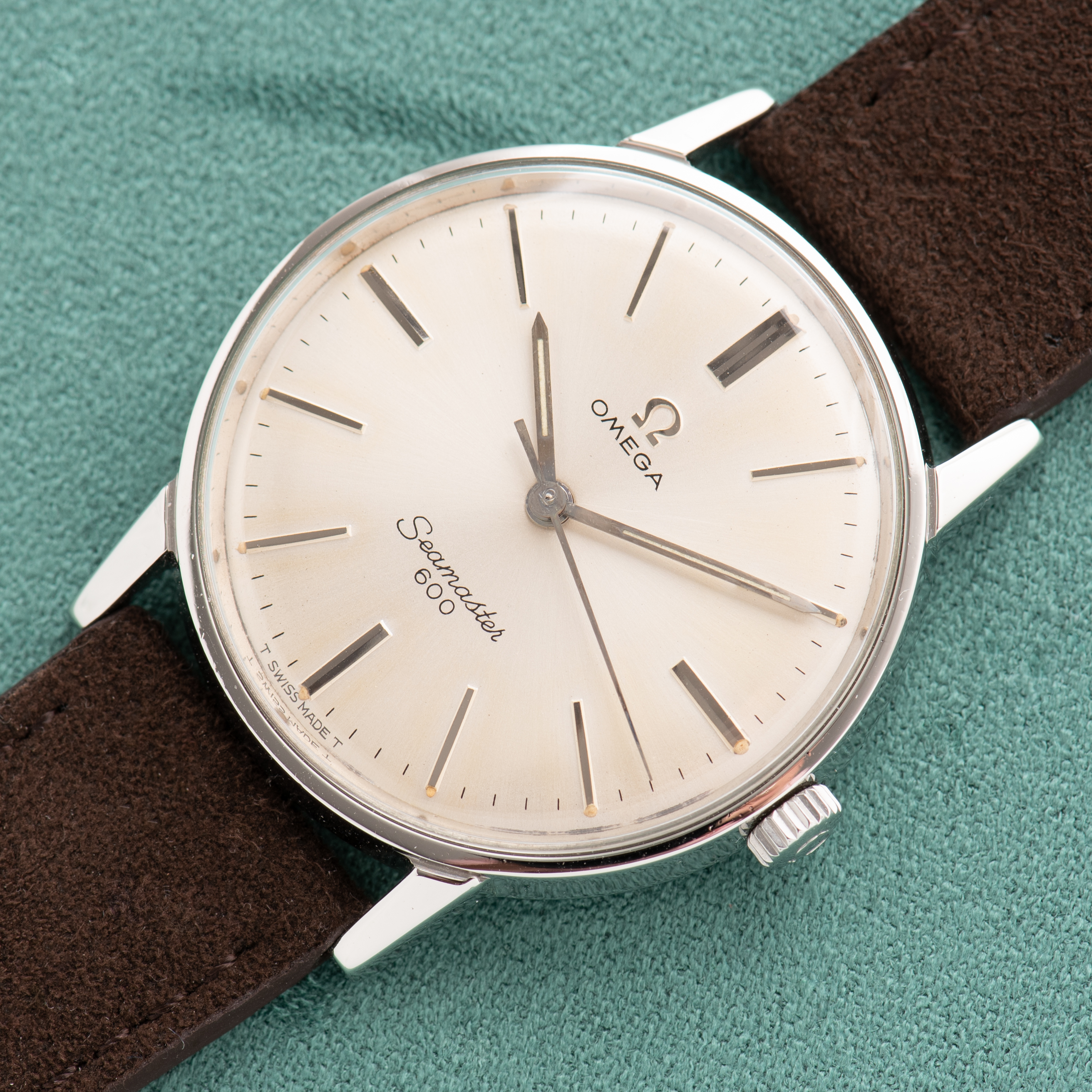 Vue de Omega Seamaster 600 réf 135.011 from 1964