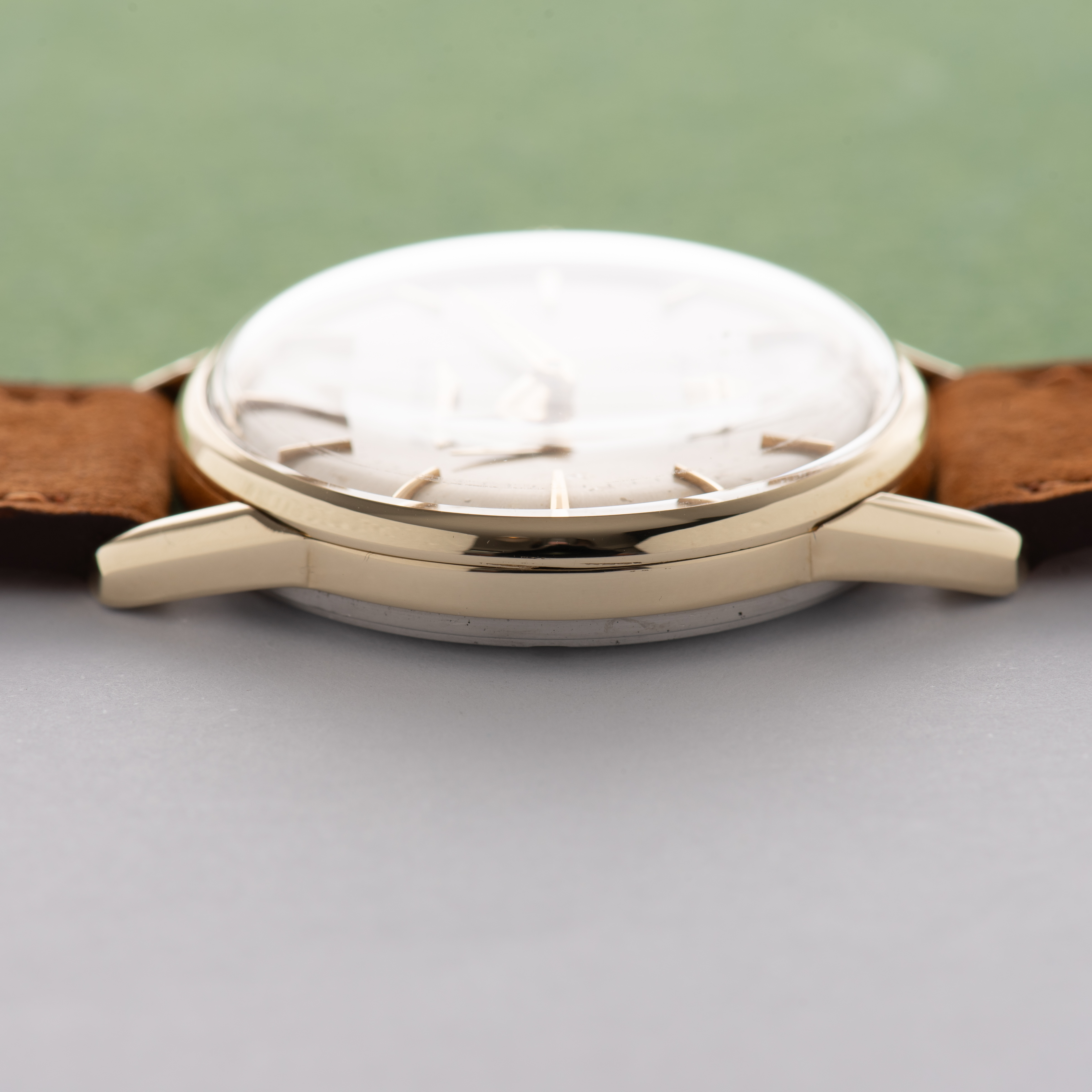 View of Flagship Dress Longines Ref 302 cal 30L