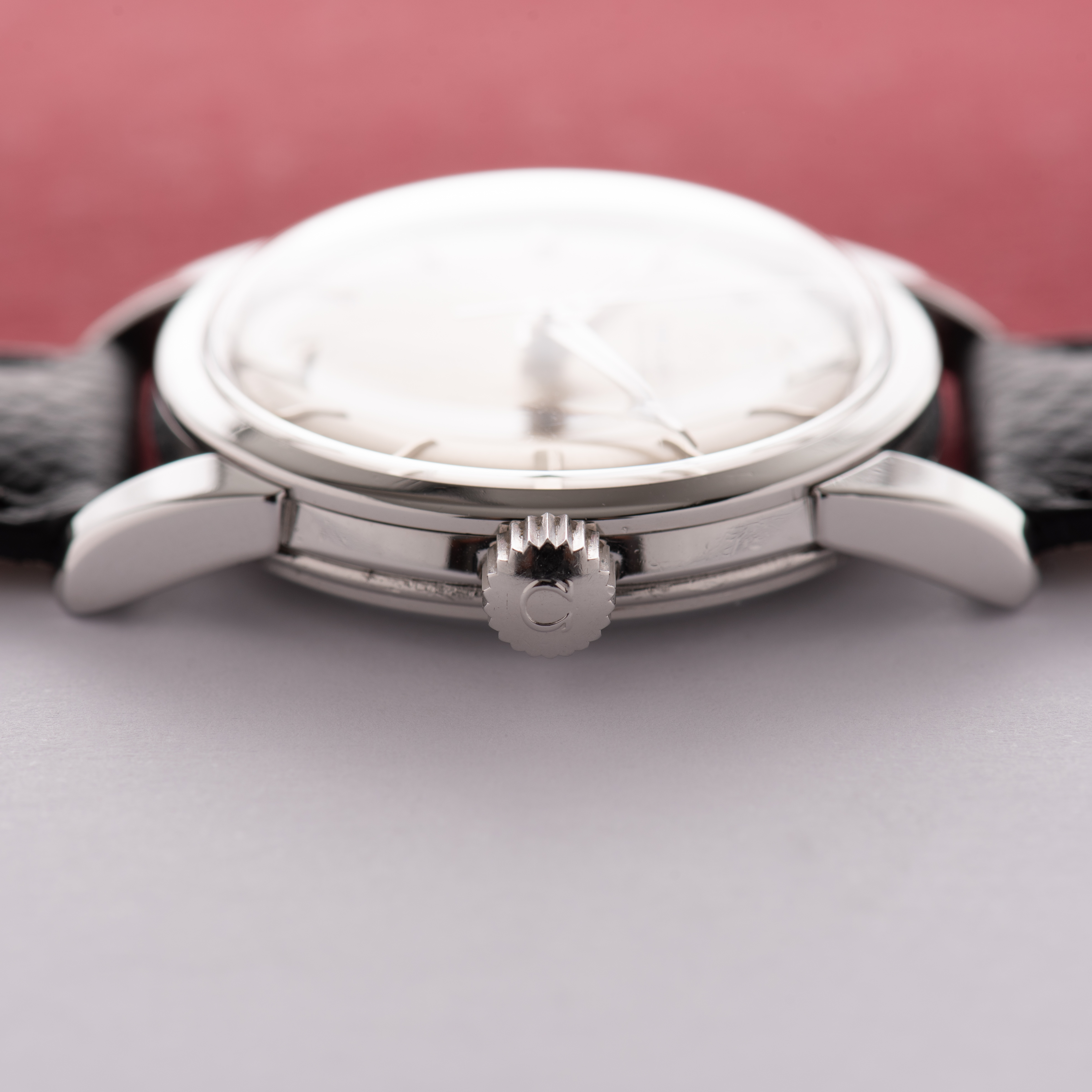 Vue de Omega Automatic réf 2846 8 SC 2848 cal 501