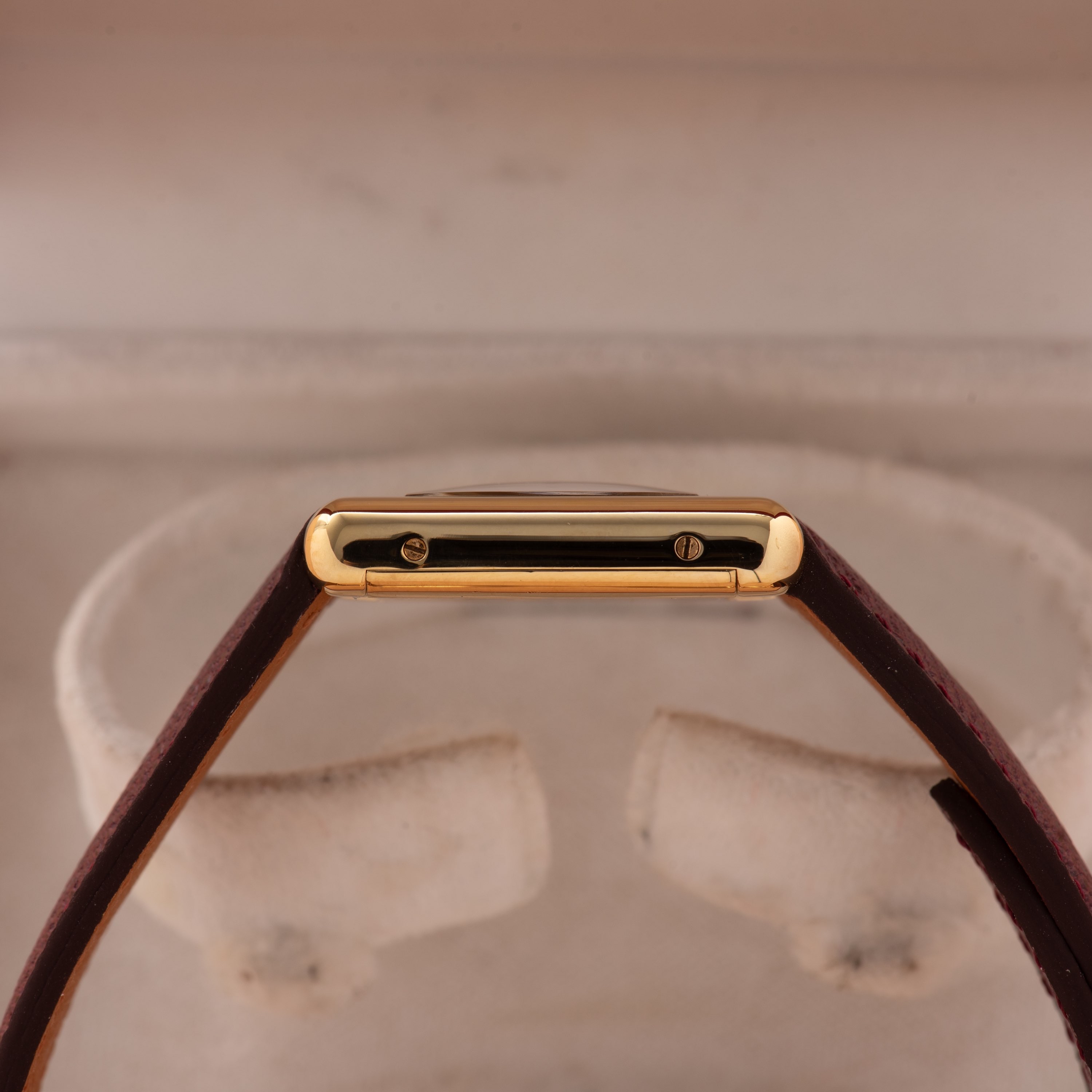 View of Cartier Must de Tank de Must Vermeil PM Trinity Dial