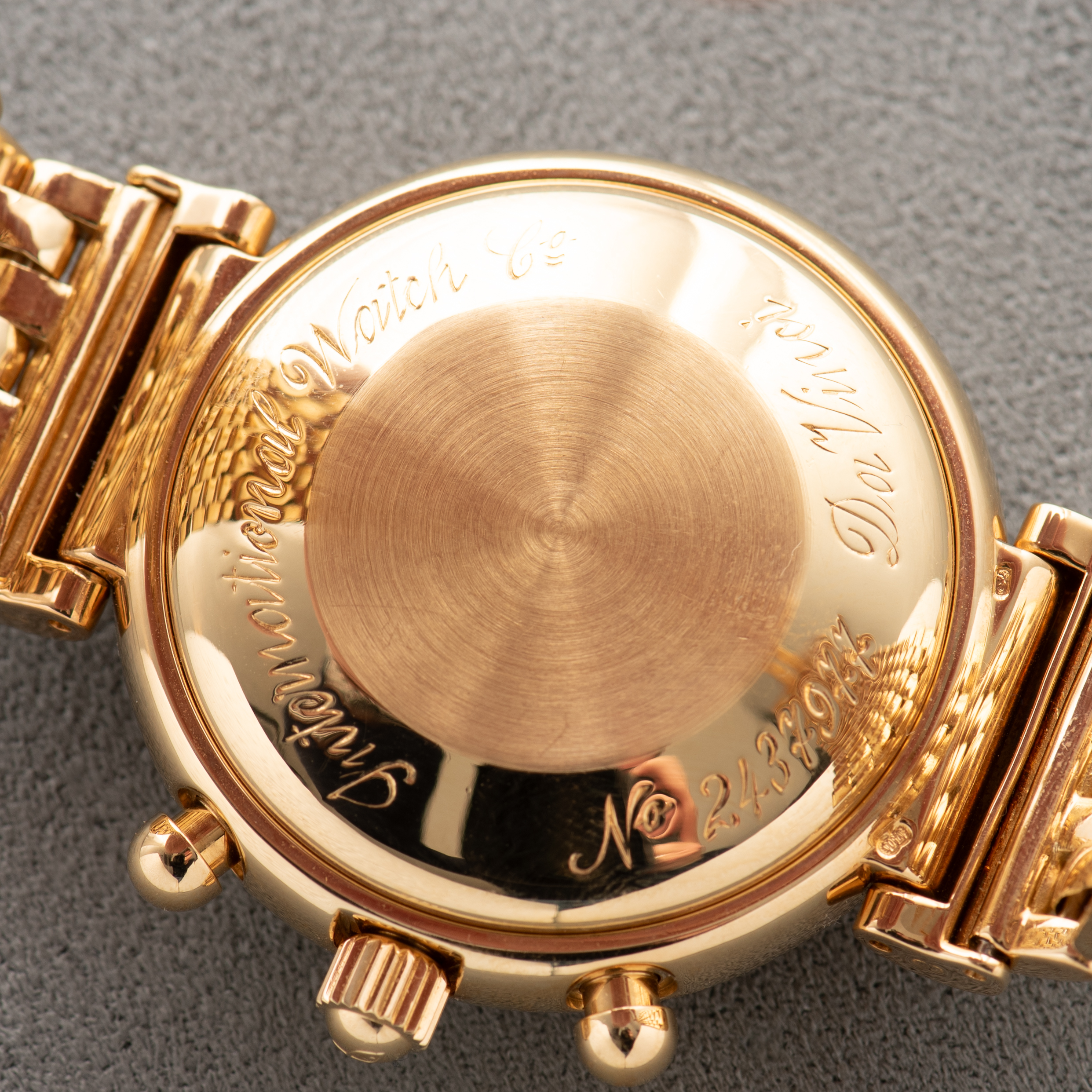 Zicht op IWC Da Vinci Perpetual Calendar Edition Speciale Ref IW3750 Goud 18k
