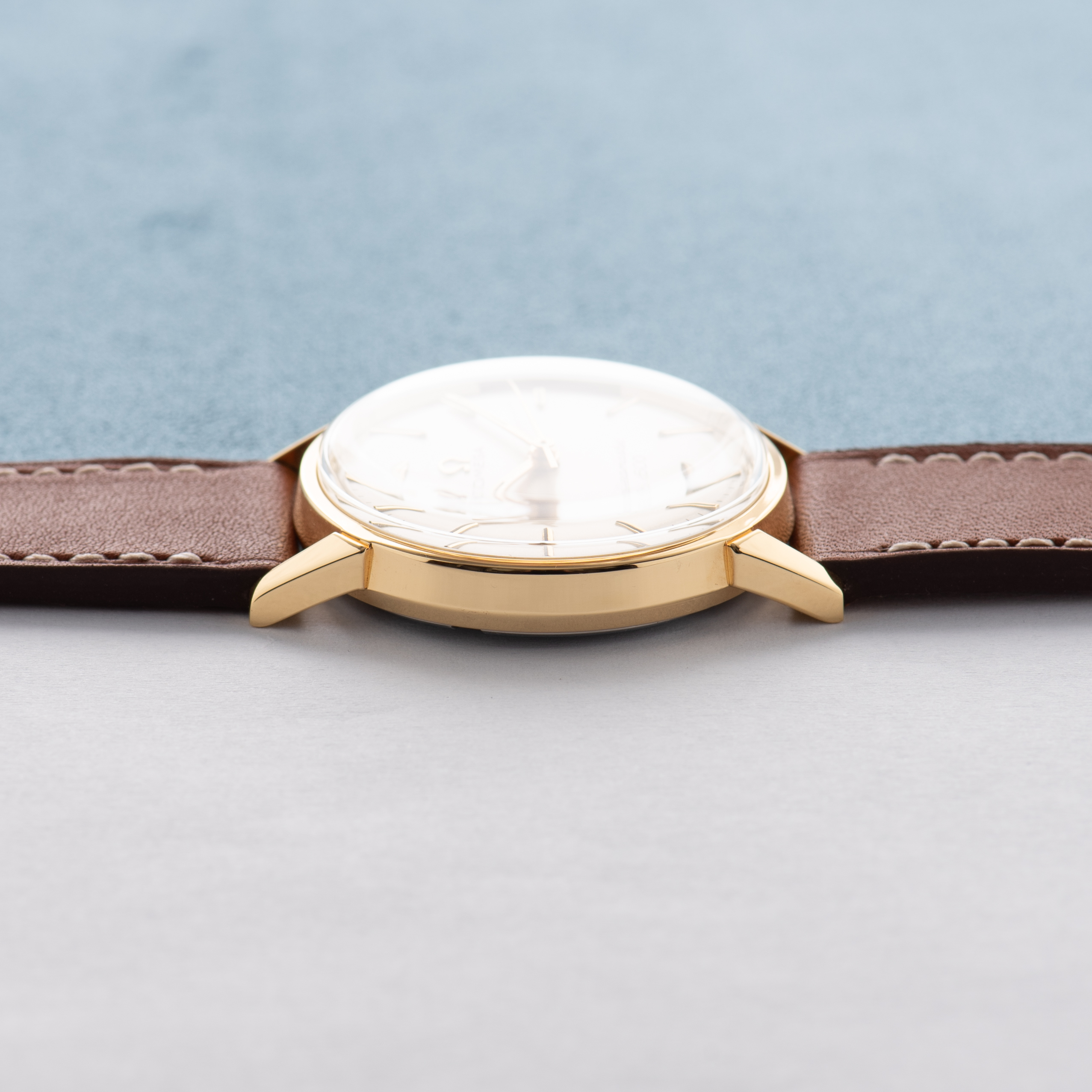 View of Omega Seamaster 600 GoldPlated cal 601 ref 135.012 from 1966