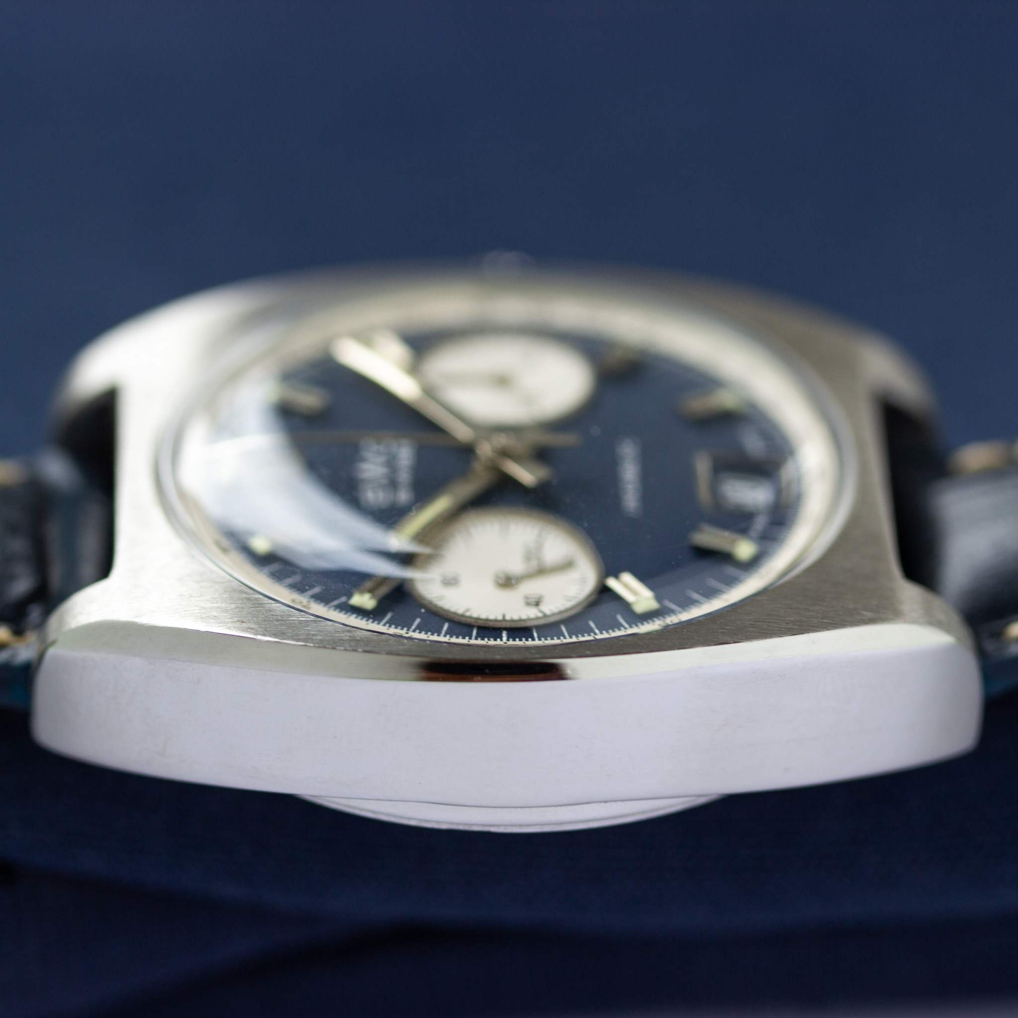 Zicht op BWC Swiss Chronographe valjoux 7734