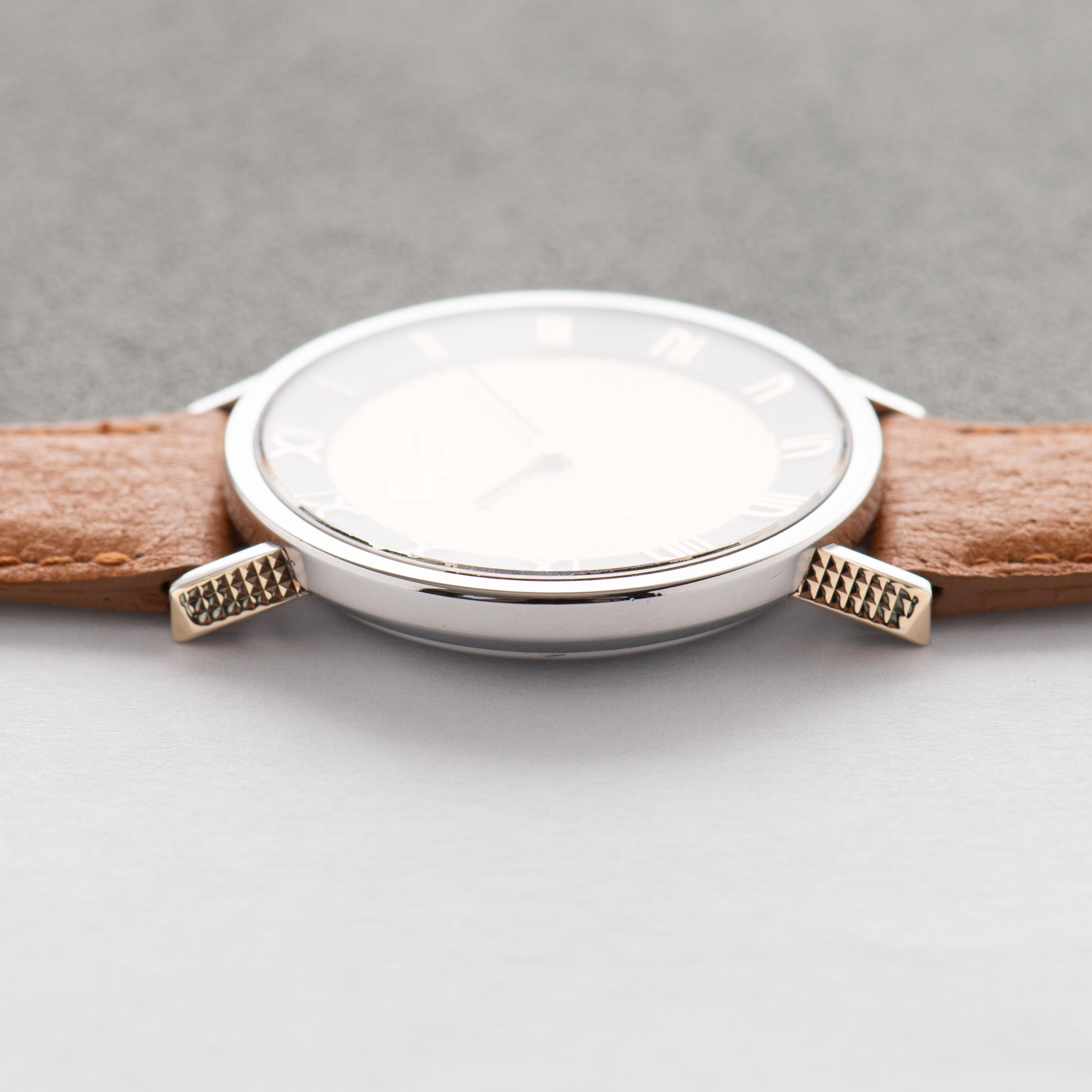 Zicht op ST Dupont Paris Quartz Gold/steel ref 199.11.5 vanaf 1990