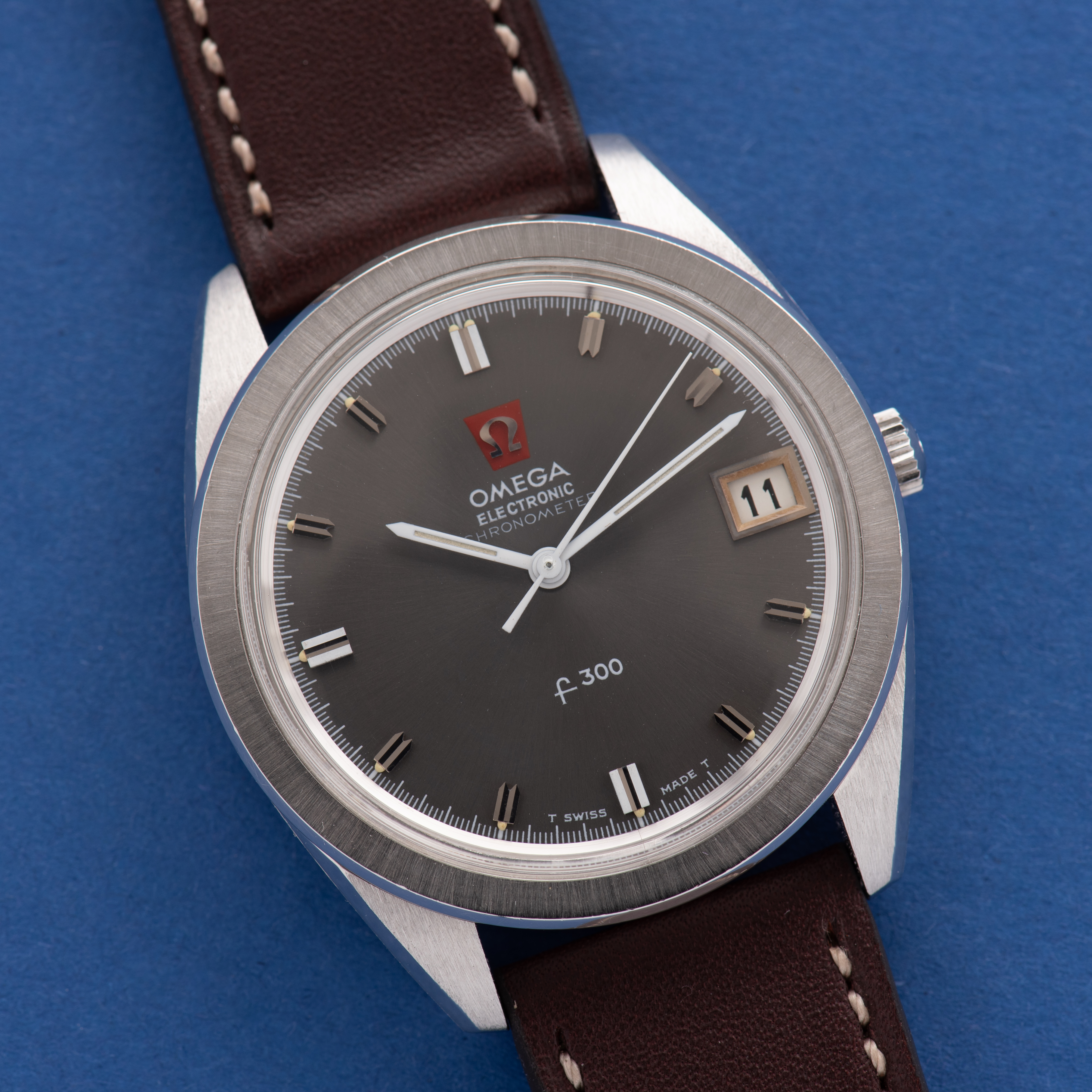 View of Omega Electronic Chronometer F300 Grey dial Réf 196.001 from 1970
