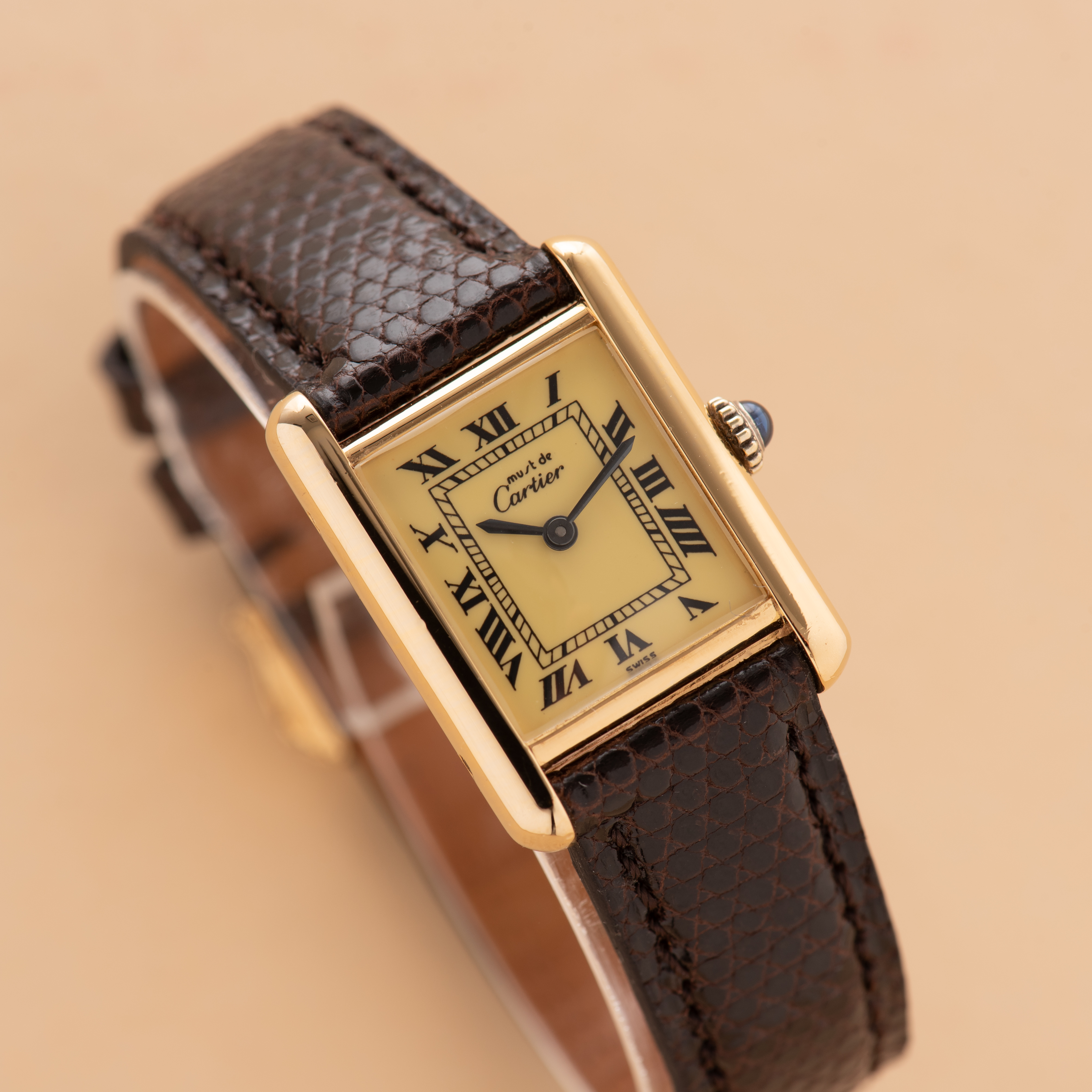 Zicht op Cartier Must by Tank Vermeil Roman Lemon Dial FULL SET van 1980