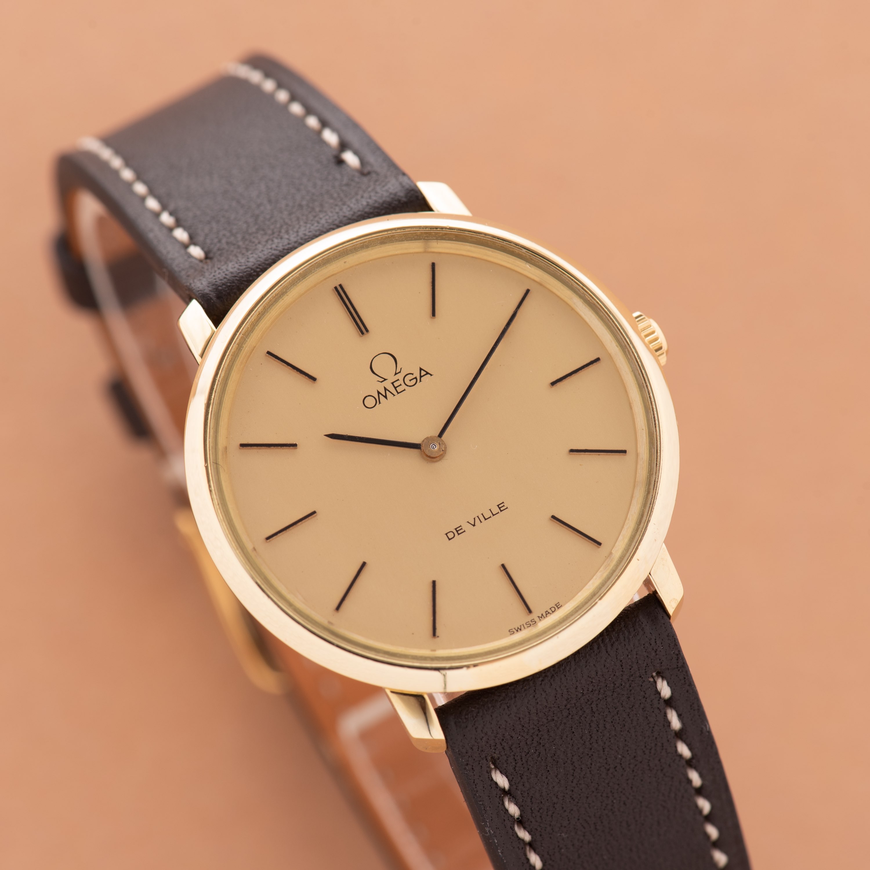 Zicht op Omega De Ville Jurk Horloge verguld Ref 111.0107 uit 1971