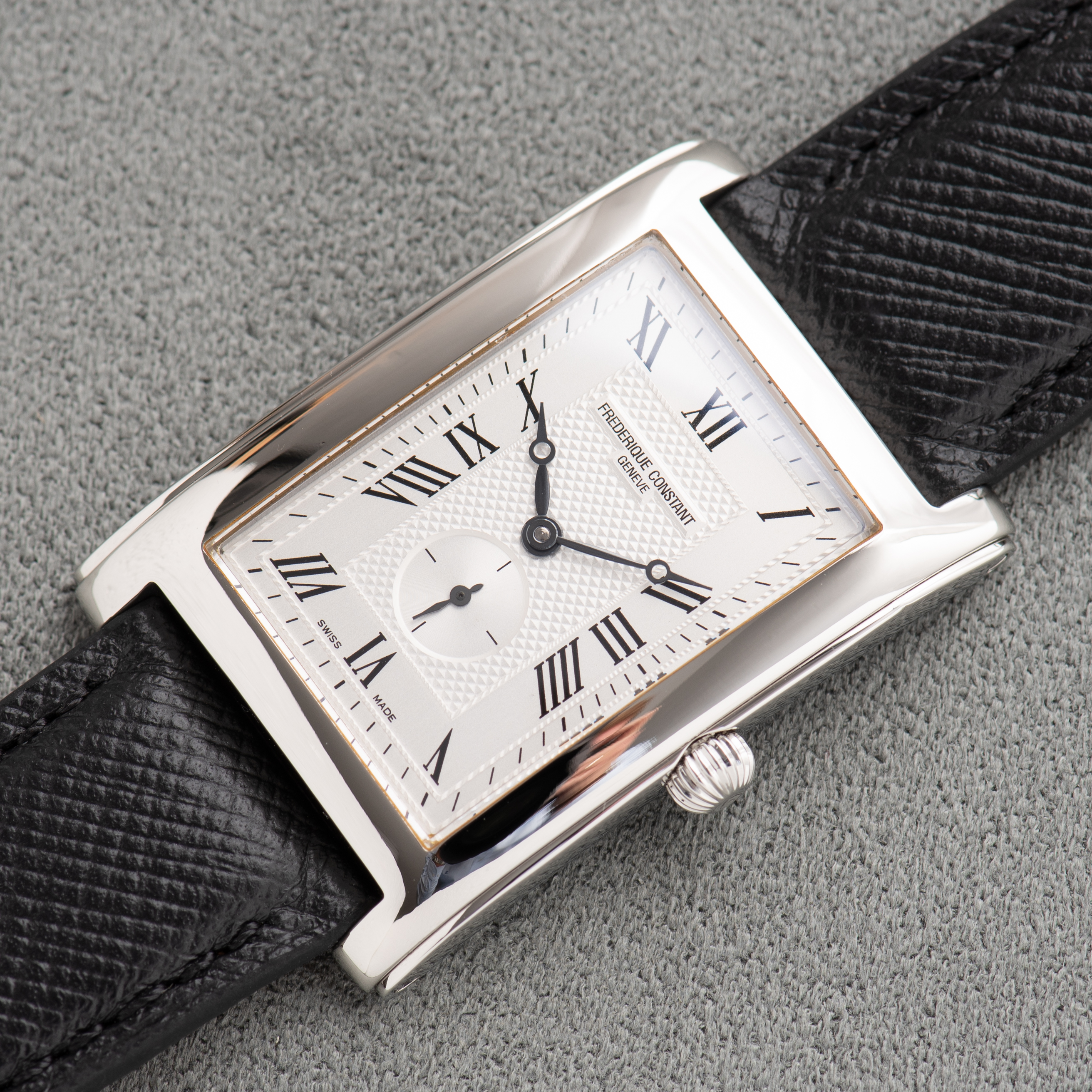 Vue de Frederique Constant Genève Réf FC235XC25/6