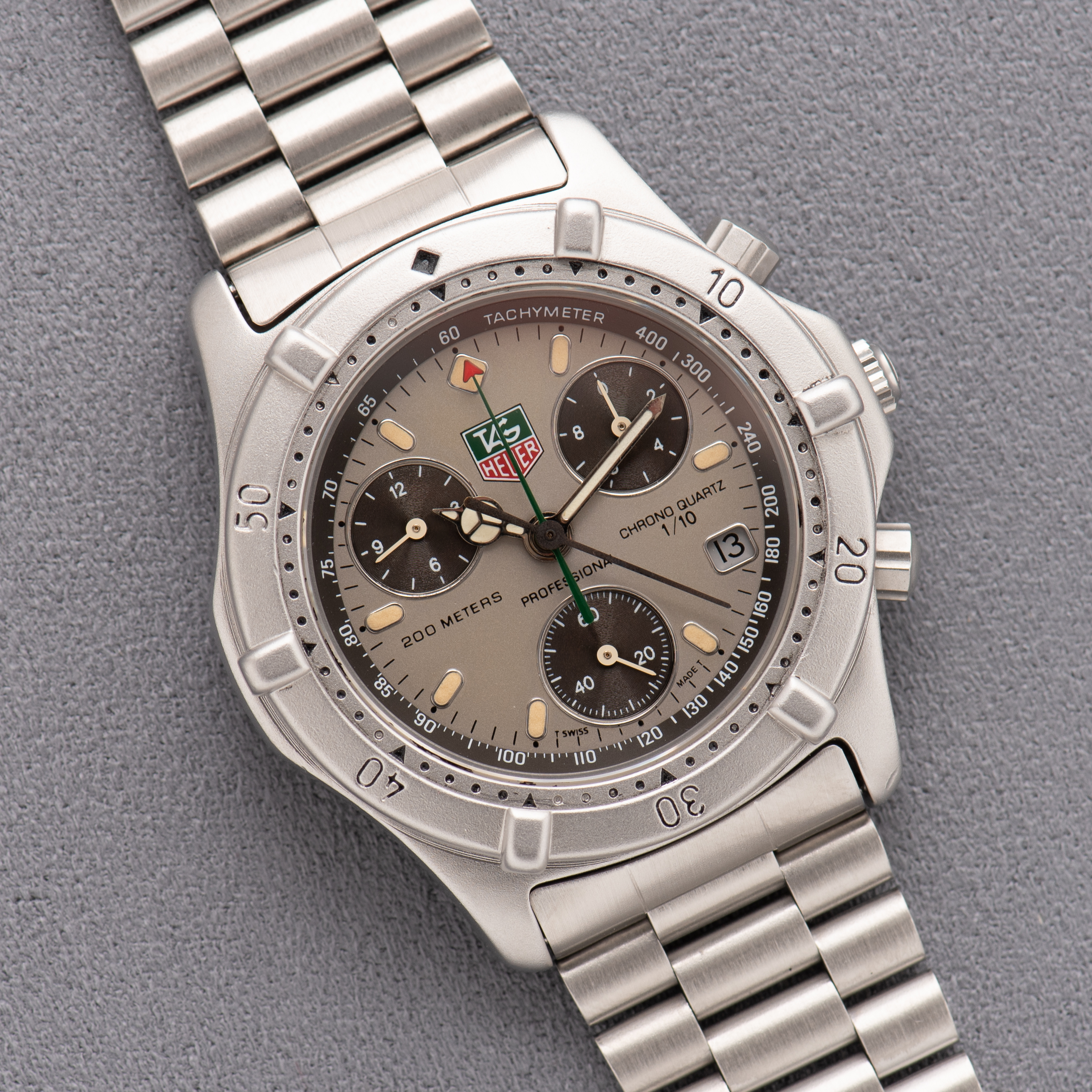 View of TAG Heuer Professional 200 meters Chrono Quartz Ref 560.260M Full Set from 1993