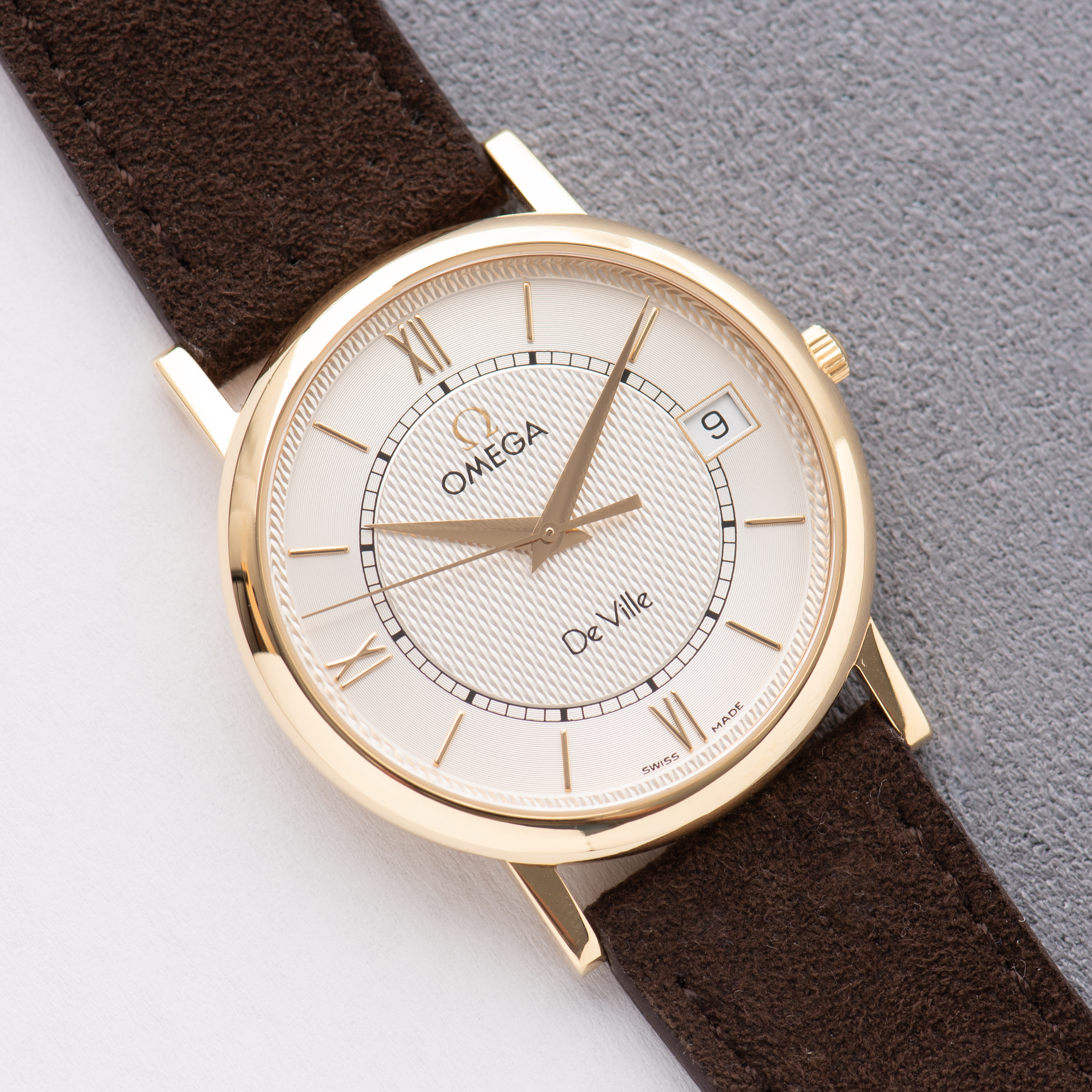 Vue de Omega De Ville Prestige Quartz Gold 18k Réf 196.2432 from 1998