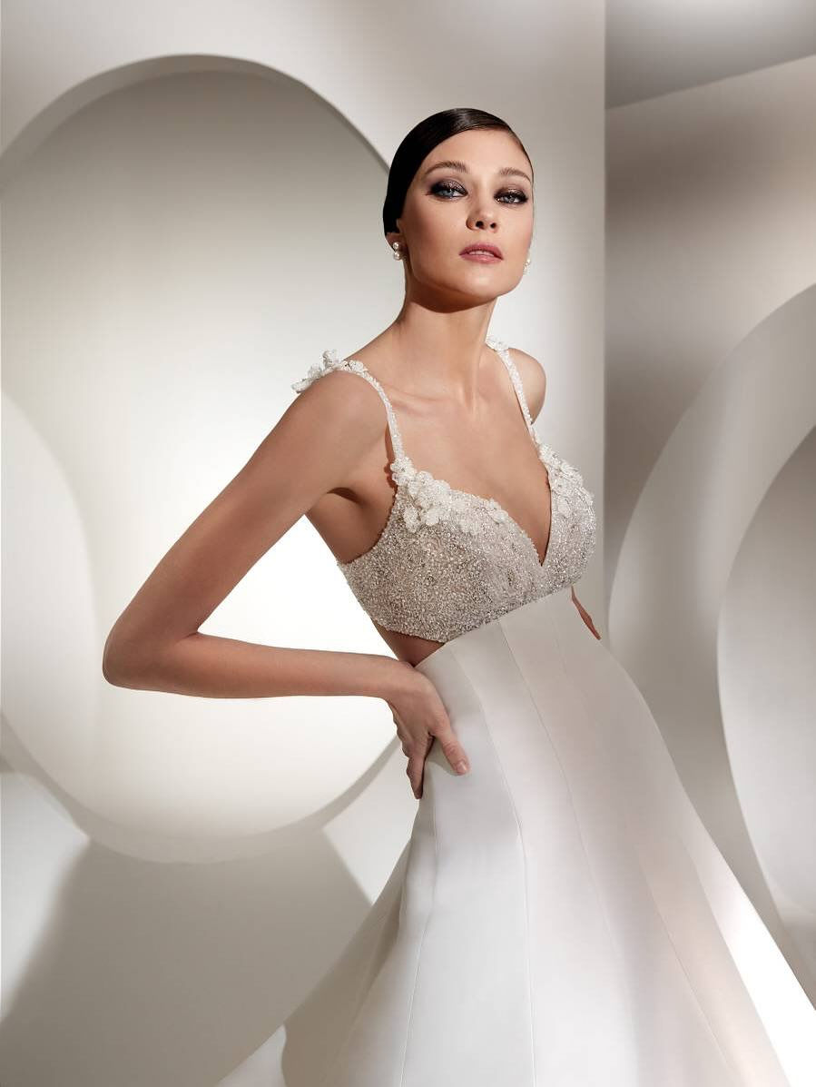 Thumbnail: Preloved Bridal Nicole Couture 'Khalifa' Wedding Dress