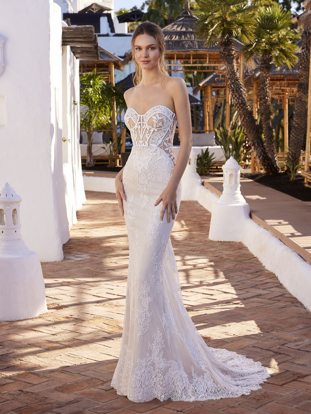 Enzoani 'Cadence' Wedding Dress