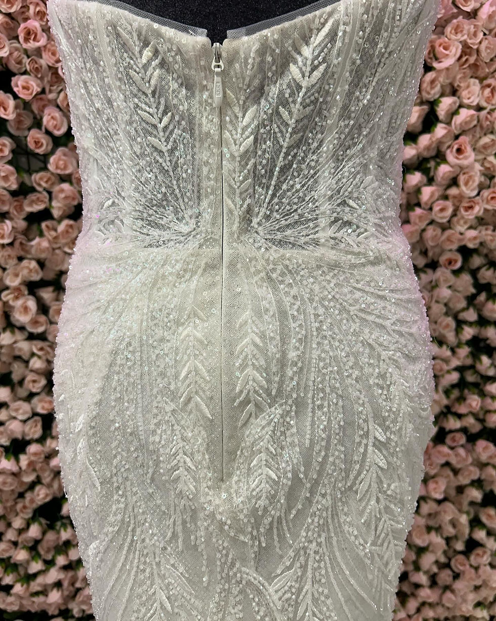 Thumbnail: Pre-Loved Bridal Ronald Joyce 'Kalisha' Wedding Dress