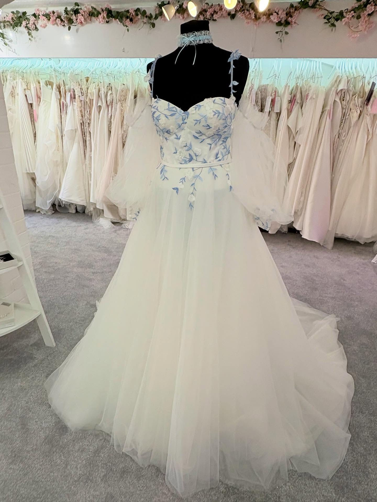 Pre-Loved Bridal Kolin Weaver 'KC010' Wedding Dress