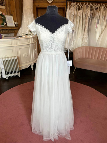 Kelsey Rose Lace And Chiffon Kelsey Rose Wedding Dress Pre