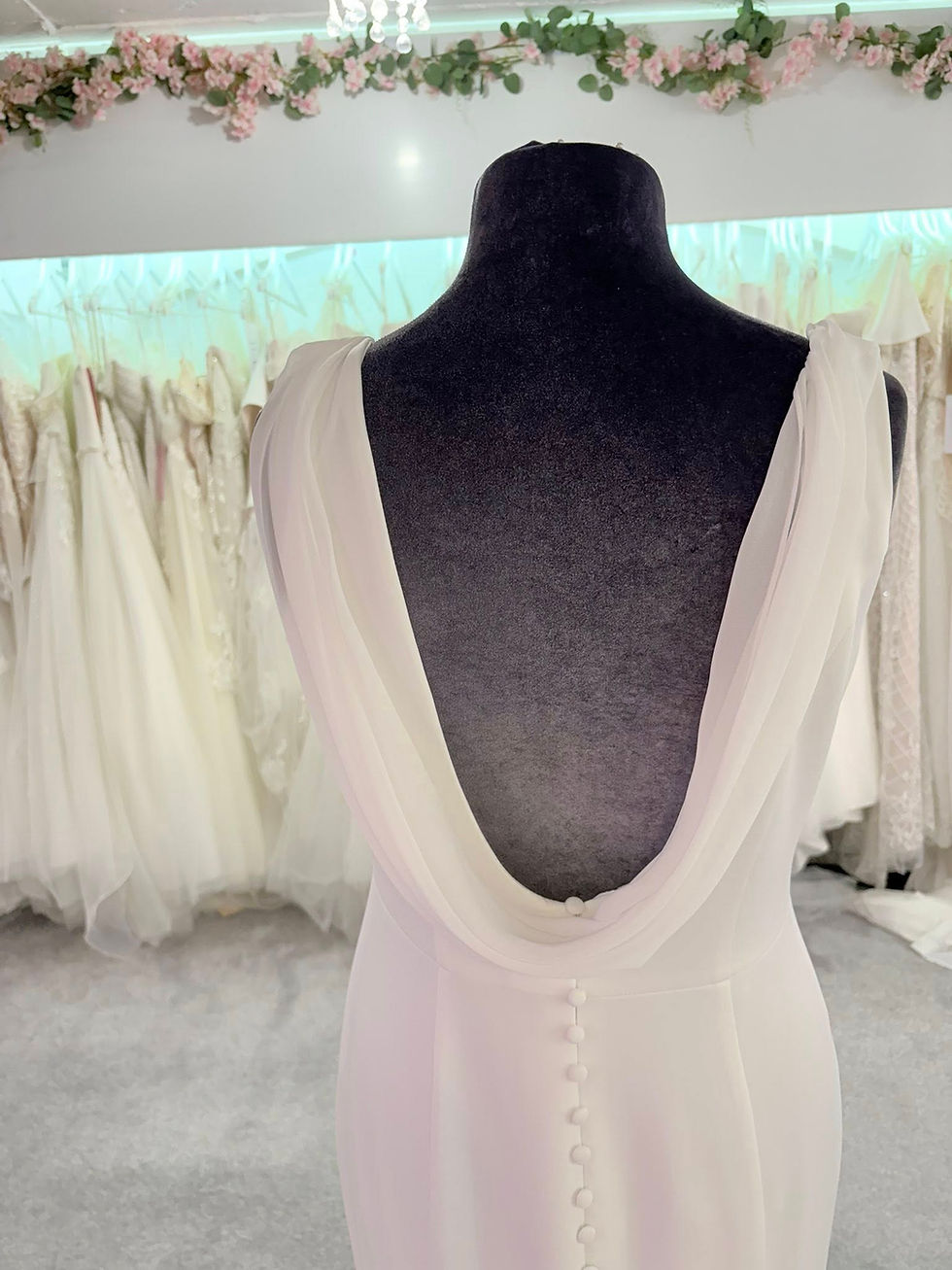 Thumbnail: Pre-Loved Bridal Richard Designs 'RDB1293' Wedding Dress