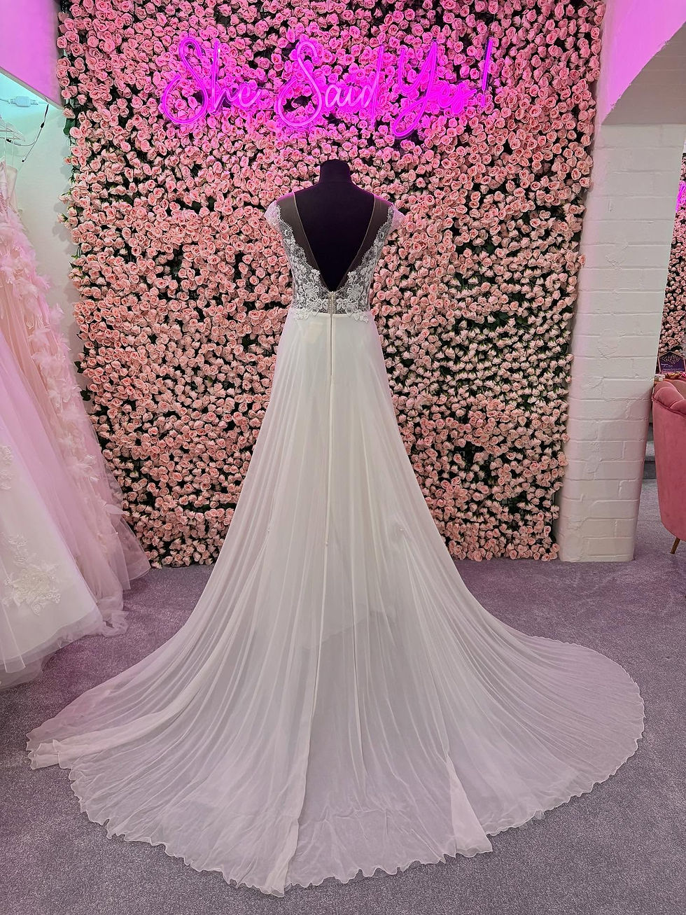 Thumbnail: Pre-Loved Bridal Boutique Anna Kara 'Jette' Wedding Dress
