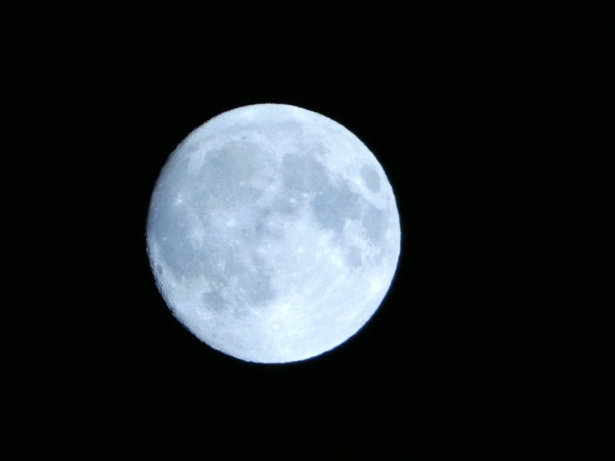 Lune en clair-obscur
