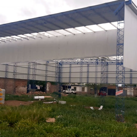 Galpón de la colonia menonita clausurado.