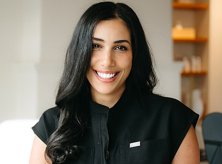 Alicia Hope Headshot 2024.jpg