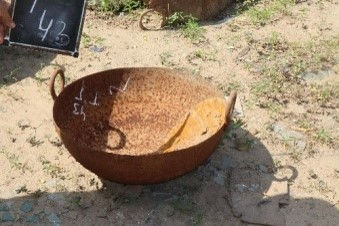 deep iron kadai  (small)