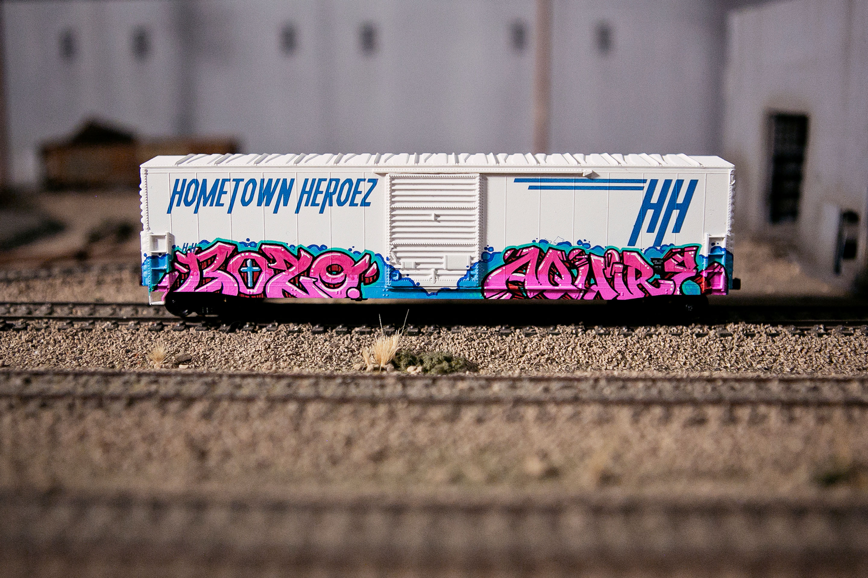 Bozo Aquire 50' Boxcar Ho Scale