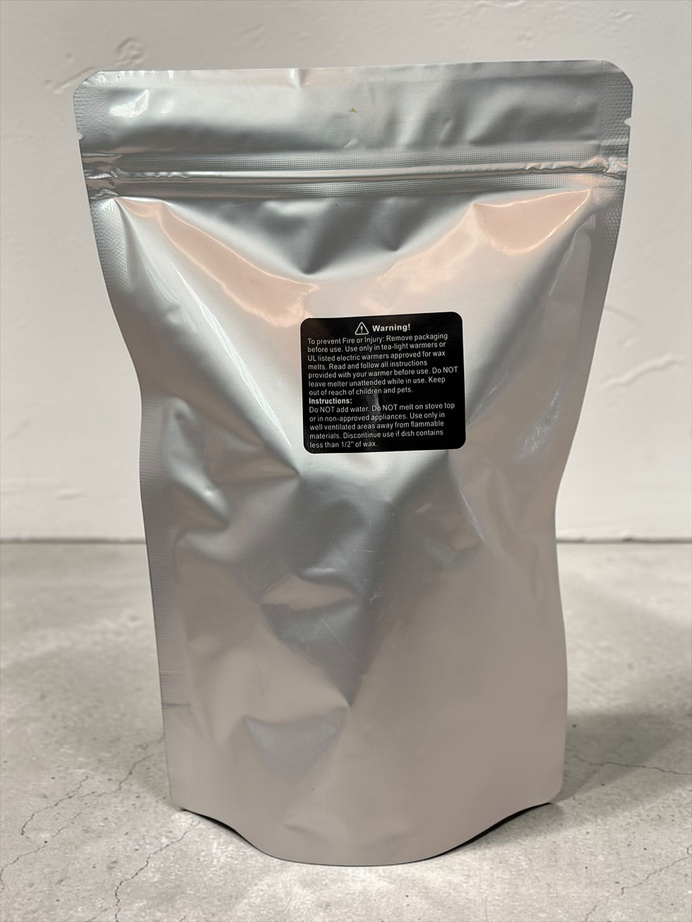 Thumbnail: Pumpkin Patch soy blend wax melts shaped like mini pumpkins in 8 oz bag