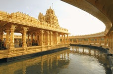 Car Rental in Vellore.jpg