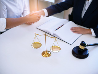 Solicitantes Representados por Abogados de Inmigración Reciben Menor Indice de Negación que aquellos