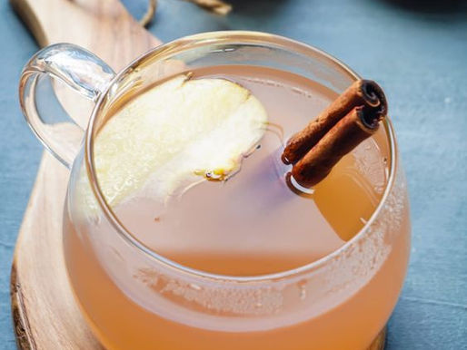 Korenený jablčný mušt s pomarančom, zázvorom a škoricou