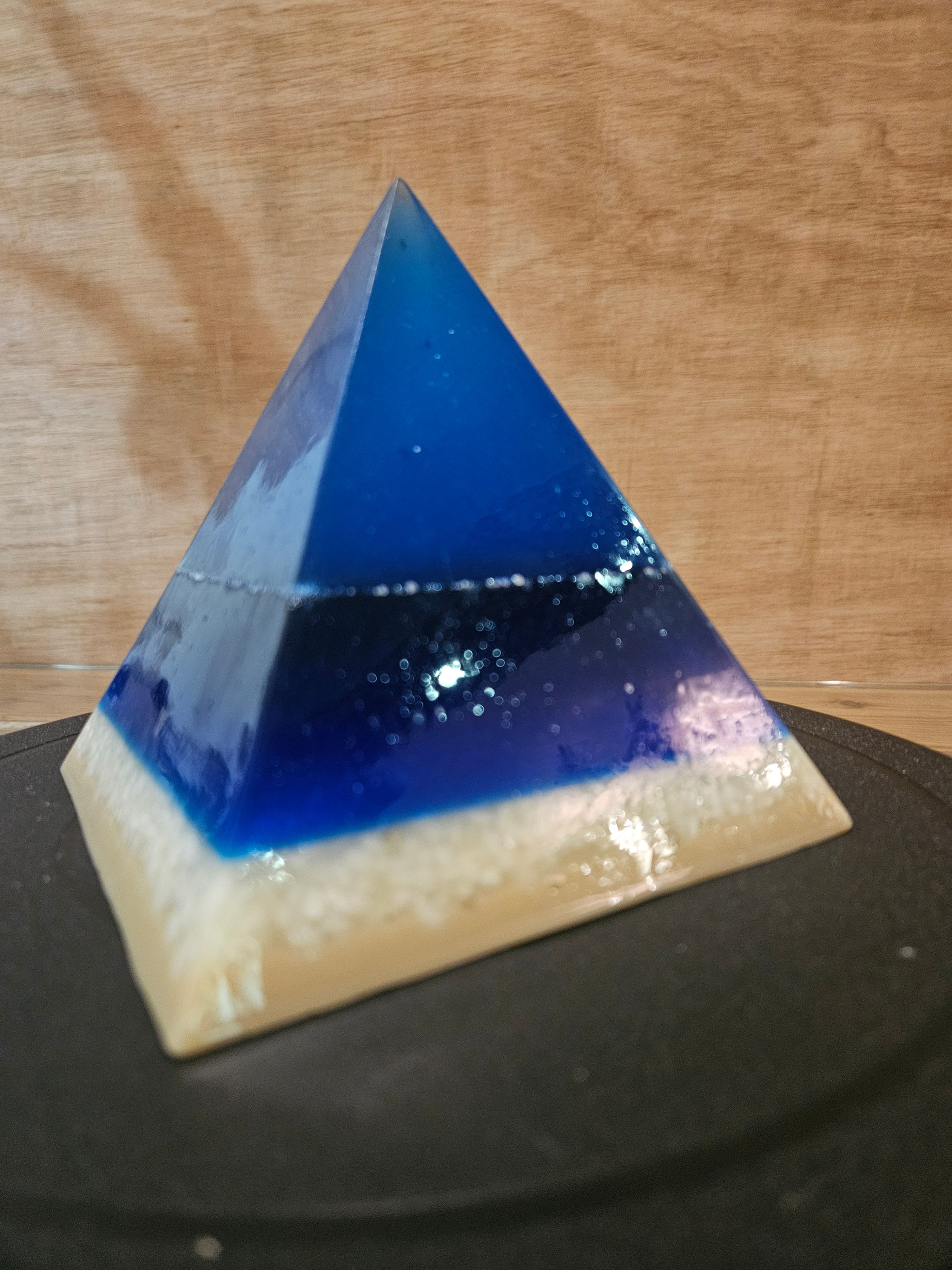 Pyramide 0céan Profond