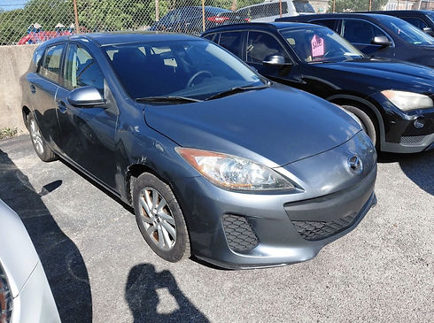 MAZDA 3.jpg