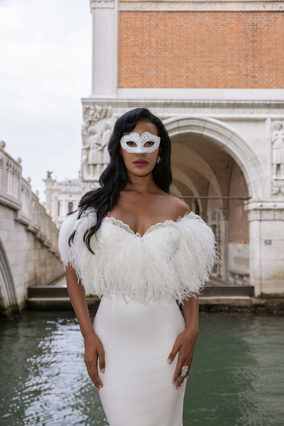 Thumbnail: Royal swan gown