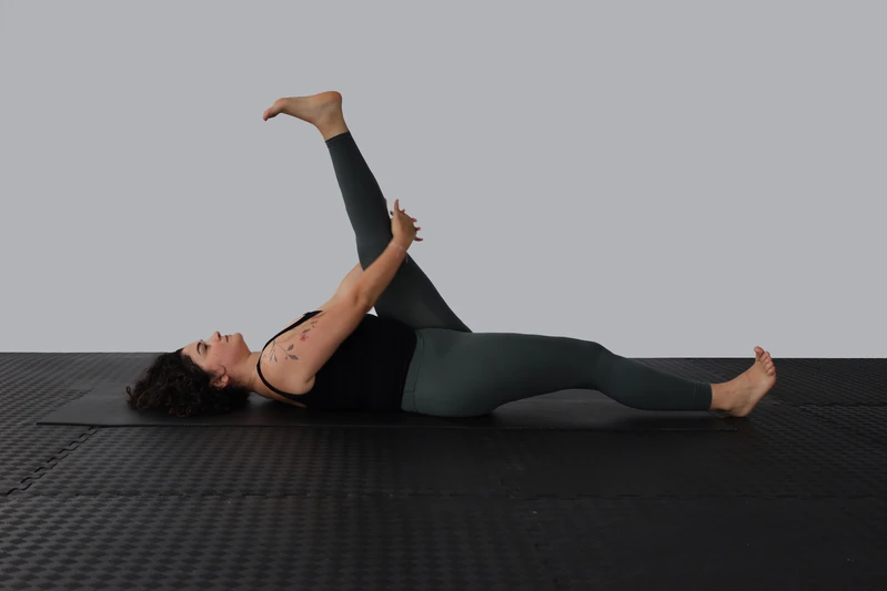 yoga leg lift