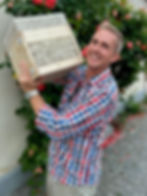 Christian visar upp Evias hampakalkvägg