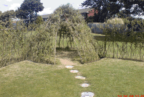 Carpenters Primary School / Living Willow Dome and Fedges installation