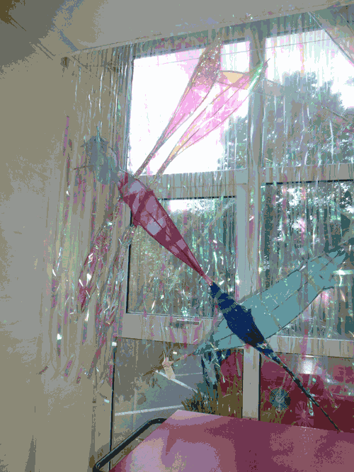Dragonfly Sculptures / Putney High School