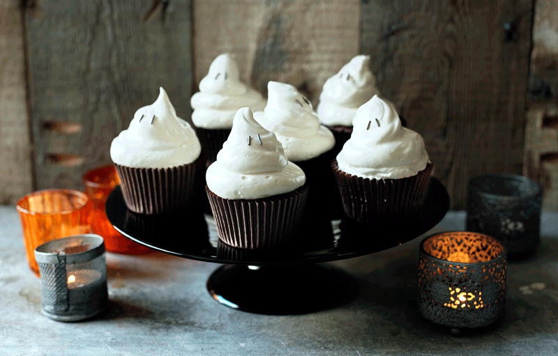 21Port2017STYLINGGhost-Cupcakes-copy