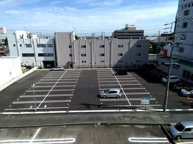 【津市大門病院北側 月極駐車場】月極駐車場 募集中