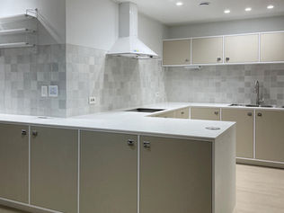 용인 포레나수지 동천 아파트 현장 - 몰딩으로 포인트를 준 주방